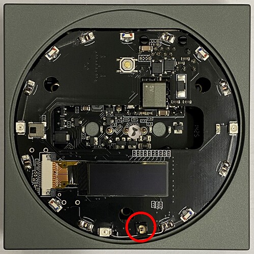 20250827_Img_8793_UCR3_Dock3_upper_PCB_top_SFH4726AS_mounted_in_Dock_1k_300dpi_mark